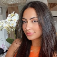 Larissa S.