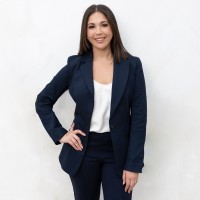 Cristina B. Bengochea