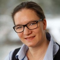 Viola Peters