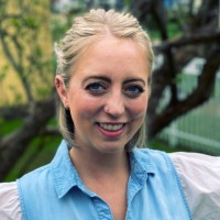 Cassie Elder, Msw