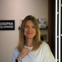 Julia L.