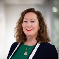 Simone Wilkie, Ao