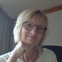 Esther Van Hesteren