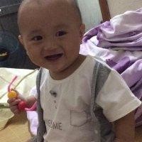 黄彩妮