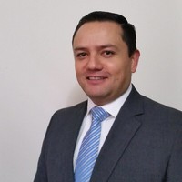Carlos R Torres W