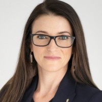 Nicole Smith, Mba