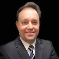 Adm Flávio Roberto de Souza