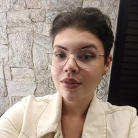 Karoline Layber Siqueira