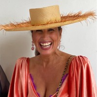 Julia Santos