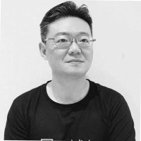 Jian Shi