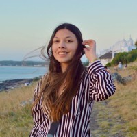 Azul de los Ángeles Makk