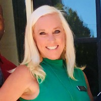 Kristin Little, Cam