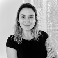 Carla Curriel Dossow