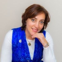 Elena Dana Țupa PURNA Yoga