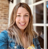 Lindsey Knapton