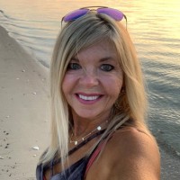 Debbie Stultz