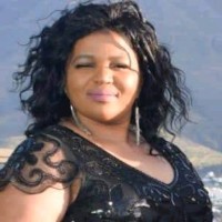 Pumeza Ngubombi