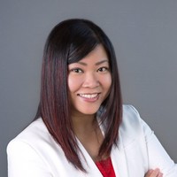 Vivyen D.