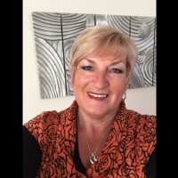 Val Edwards