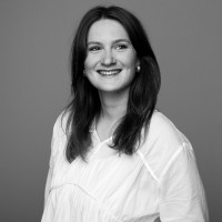 Joëlle Van Holst