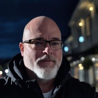 Steven Lindsay