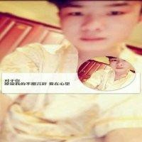 李小伦