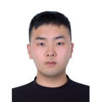 李成龙