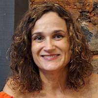 Esther Alcântara