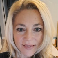 Sallie Hansen