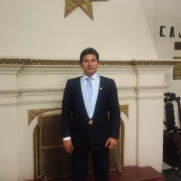 Fernando Bardales ,Magister Abogado Docente Negocios Internacionales