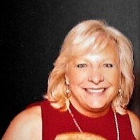 Lynn Mills