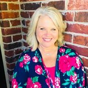 Shelley Adams