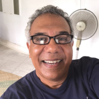 Larry Thomas