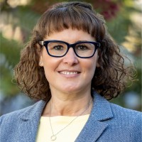 Julie Auman