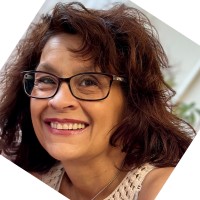 Kari Desrosiers