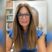 Julie Mcskimming