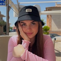 Ángela Llopis Barres