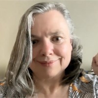 Vicki Dolling Lee