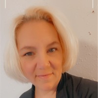 Sarah Kuhnle