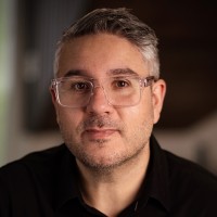 Tony Soares
