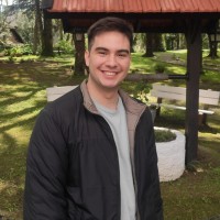 Ícaro Busch Molon Rigo