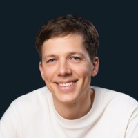 Tomas V.