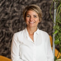 Mona Schoonbee