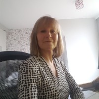 Holmes Julie