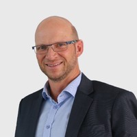 Herr Reichert
