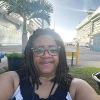 Rhonda K Derusha