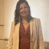 Iris Santos