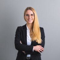 Sandra Schwab