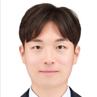 Junyong Lee