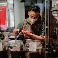 Niko Putra